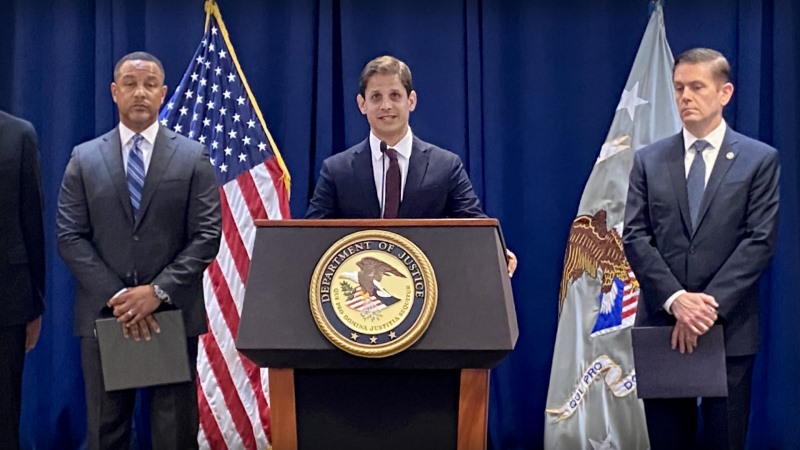 FBI bắt giữ 2 đặc vụ ĐCSTQ điều hành đồn cảnh sát bí mật trên đất Mỹ