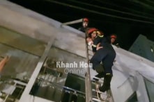 3 căn nhà liền kề bốc cháy trong đêm: 3 ông cháu tử vong thương tâm