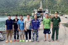 Bị tàu chưa rõ số hiệu đâm chìm, 6 ngư dân trên tàu cá rơi xuống biển