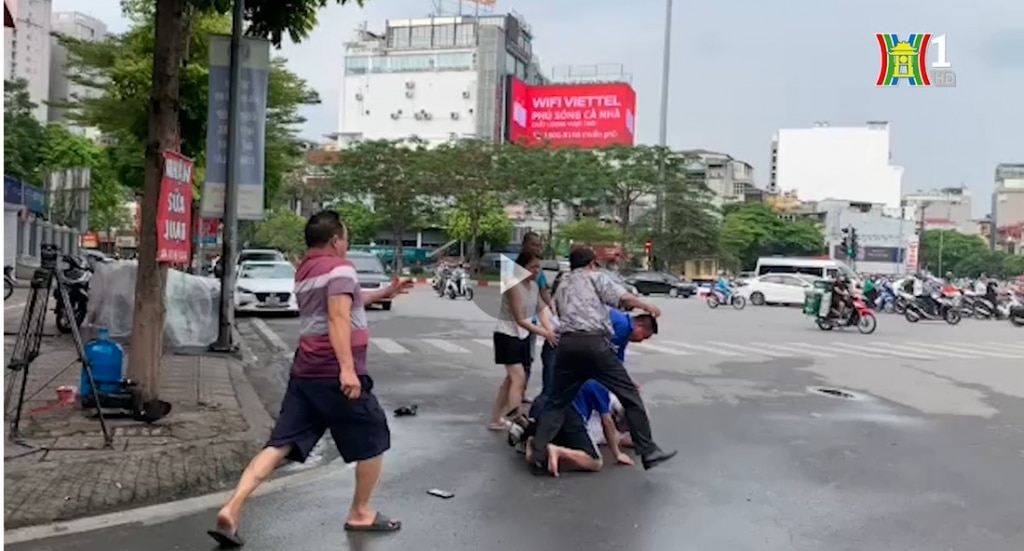 dang tac nghiep nhom phong vien dai truyen hinh ha noi bi hanh hung