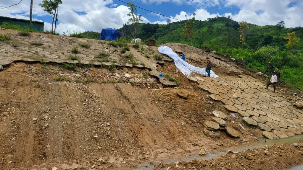 kon tum ke chong sat lo chua nghiem thu da sat lo chu dau tu noi do bao lu