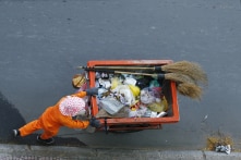 Người lao động rút BHXH một lần: Đề xuất rút tối đa 50%, bảo lưu 50%