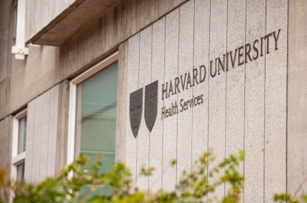 Cô gái chào đời trong tù theo học đại học Harvard danh giá