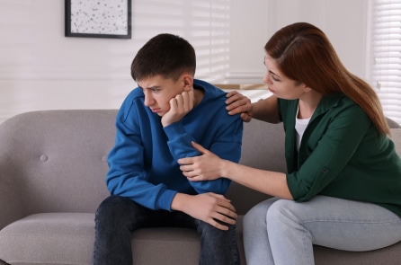 Người mẹ gian nan 6 năm tìm cách ngăn con trai chuyển giới