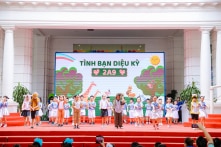 Hà Nội: Học sinh lớp 1 bị bỏ quên trên xe ô tô khi đi dã ngoại
