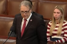 Dân biểu Andy Biggs dự đoán 10 triệu người nhập cư bất hợp pháp dưới thời Biden