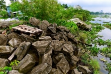 TP.HCM: Dừng hợp đồng nhà thầu yếu kém thi công kè chống sạt lở bán đảo Thanh Đa