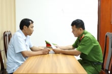 Hà Tĩnh: Lạm quyền trong công tác, 2 nguyên kế toán trưởng UBND xã bị bắt