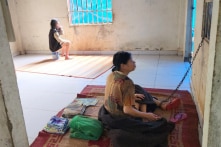 Lâm Đồng: 3 người phụ nữ bị xích chân, nhốt trong nhà kho 