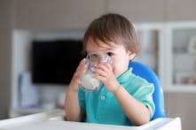 Nhận biết sữa trẻ em chất lượng thông qua 2 giá trị trên bảng thành phần