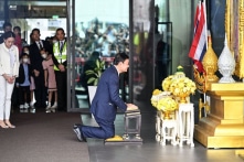 Ông Thaksin nhập viện lúc nửa đêm sau khi về nước và bị bắt giam