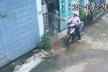 [VIDEO] Xác minh việc người phụ nữ ‘bị thôi miên’ bắt mua thuốc 23 triệu đồng