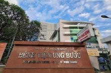 Vụ bác sĩ BV ung bướu bị tố gợi ý ‘vui vẻ’: Chuyển thông tin đến công an
