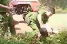 [VIDEO] Đánh dân, trưởng công an xã ở Bình Phước bị đề nghị tạm đình chỉ công tác