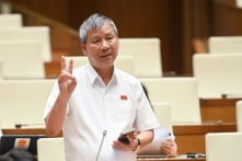 Việt Nam nhập 600.000 tấn muối/năm trị giá hàng tỷ USD: ĐBQH nói ‘đau lòng’