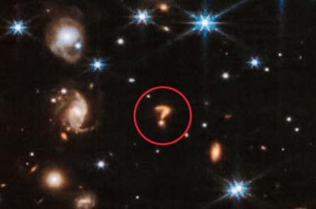 NASA chụp ảnh sao trẻ chứa thiên thể bí ẩn hình dấu chấm hỏi
