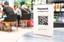 Cảnh báo tình trạng đánh tráo mã QR tại các cửa hàng