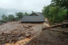 Mưa lũ, sạt lở khiến ít nhất 13 người thương vong; Thủ tướng ban hành công điện khẩn