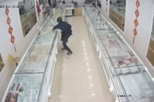 Thanh niên cầm búa cướp tiệm vàng ở Hưng Yên đang bị truy bắt 