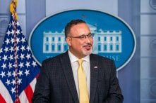 Bộ trưởng Giáo dục Mỹ chỉ trích các bậc cha mẹ lên tiếng vì trẻ em