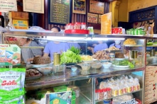 Ngộ độc nghi do ăn bánh mì ở Hội An: 3.620 ổ đã bán ra, số nạn nhân tăng lên 141