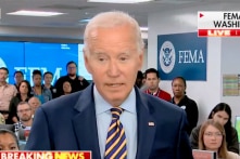 Khoảnh khắc đãng trí của TT Biden: “Tôi đang đi đâu đây?”