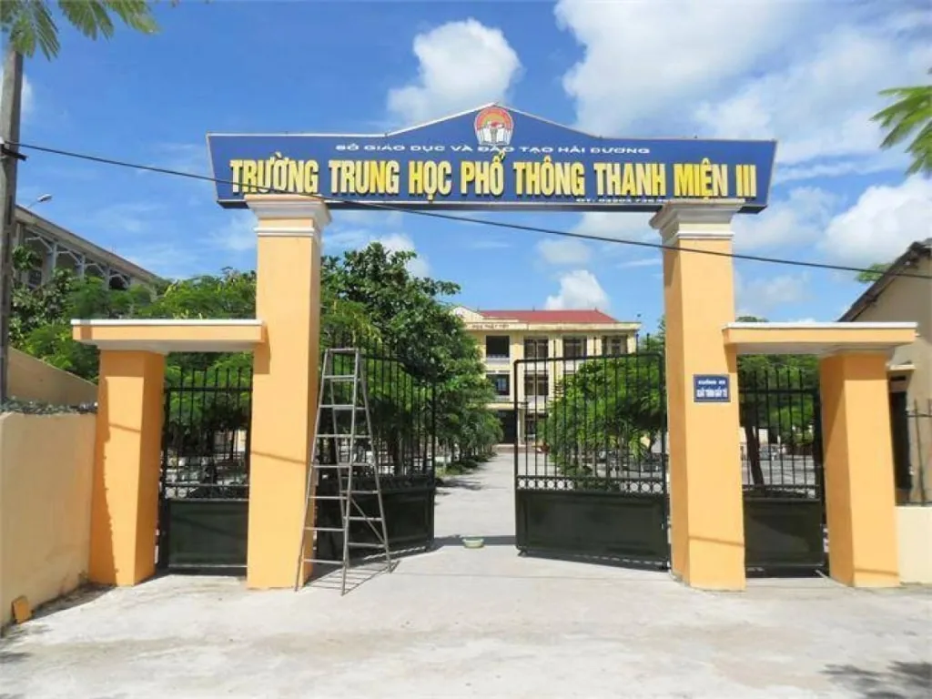 hai duong truong thpt thanh mien 3 bi cong an xac minh viec lam thu