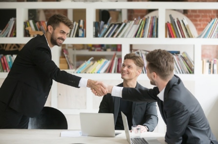 4 cách nhanh chóng ‘lấy điểm’ cho ngày đầu nhận việc mới