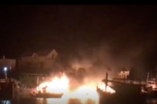 Quảng Bình: Nhiều tàu thuyền bốc cháy trong đêm