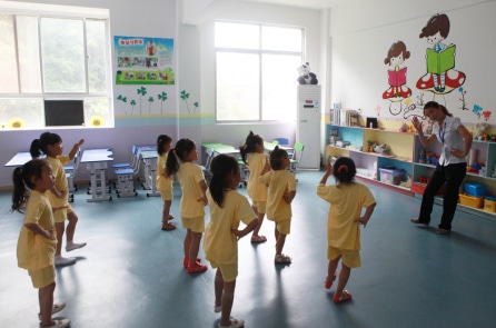 Hơn 300.000 trẻ mồ côi ở Trung Quốc, hiện thực tàn khốc cho thấy điều gì?