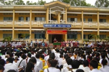 Đồng Tháp: Hiệu trưởng đột quỵ tử vong ngay tại buổi khai giảng