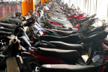 Hơn 1.000 xe máy bị ‘bỏ quên’ ở sân bay Tân Sơn Nhất, bến xe Miền Đông