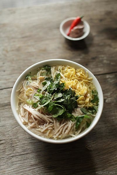 Bún thang và con gái Hà Nội