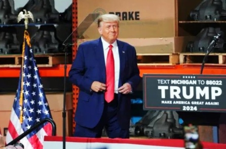 Ông Trump để ngỏ khả năng trở thành chủ tịch Hạ viện tạm thời ‘nếu cần’