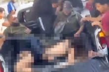 Cô gái người Đức bị Hamas lột trần diễu phố đang nguy kịch