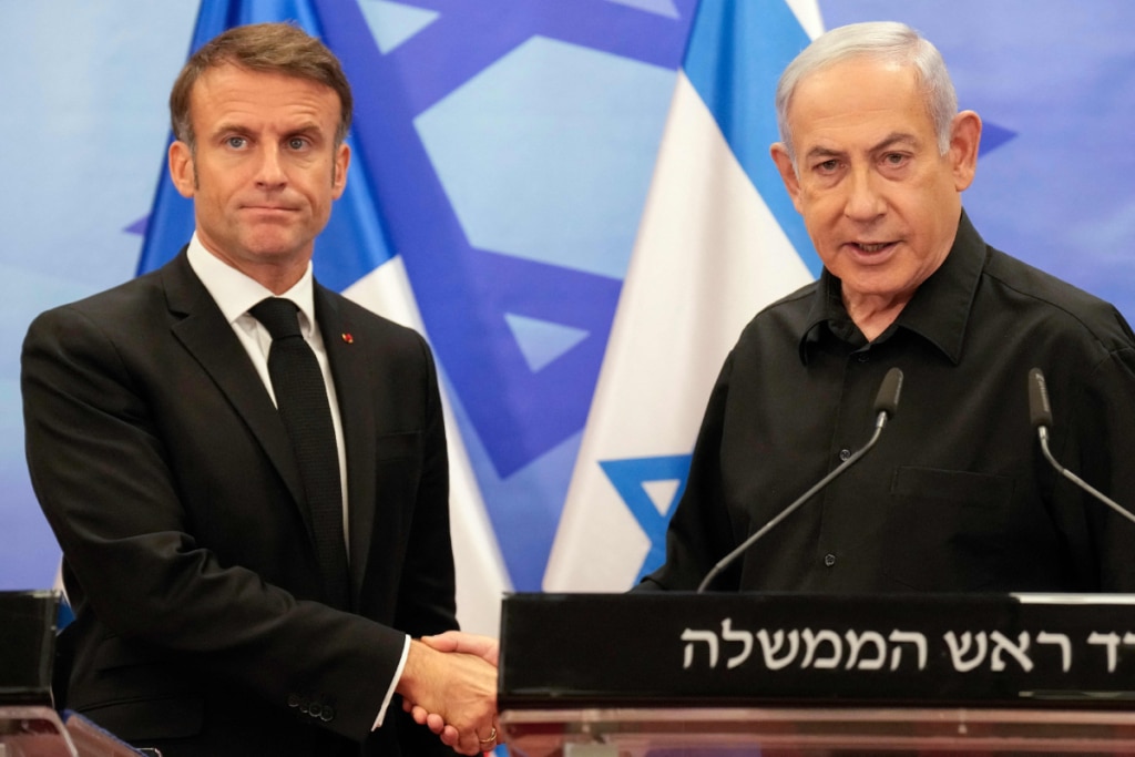 Macron gap Netanyahu