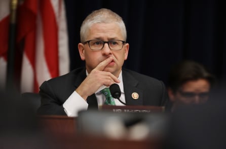 Chủ tịch Hạ viện tạm thời McHenry có quyền hạn đến đâu?