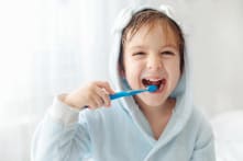 4 sự thật thú vị về bàn chải đánh răng và 6 thói quen đánh răng sai lầm
