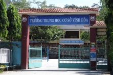 Bình Dương: Một Hiệu phó không giảng dạy vẫn nhận lương suốt 19 tháng