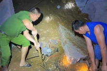 Yên Bái: Sạt taluy khiến tường nhà đổ sập lên bé 12 tuổi