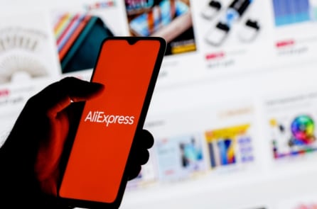 Ủy ban châu Âu điều tra AliExpress vì nghi vấn bán thuốc giả