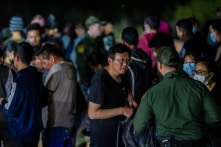 Người Trung Quốc nhập cư bất hợp pháp bị bắt sau khi xâm nhập căn cứ quân sự California