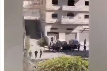 Phái đoàn hộ tống Tổng thống Palestine Mahmoud Abbas bị tấn công tại Bờ Tây