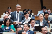 Đại biểu Nguyễn Anh Trí: Cần sớm loại bỏ giấy chuyển viện