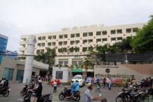 Trưởng khoa say xỉn gây tai nạn ở TP.HCM: Bệnh viện làm việc với công an