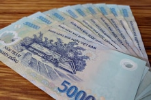 Vay ngân hàng trên 100 triệu phải cung cấp thông tin người liên quan?