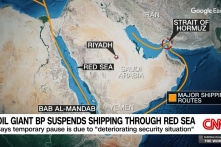 Houthis bắn thêm sáu tên lửa vào Biển Đỏ sau khi Mỹ ném bom, thề tăng cường tấn công