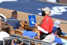 Quy định bắt buộc đeo khẩu trang thời COVID trở lại trong các bệnh viện ở Hoa Kỳ