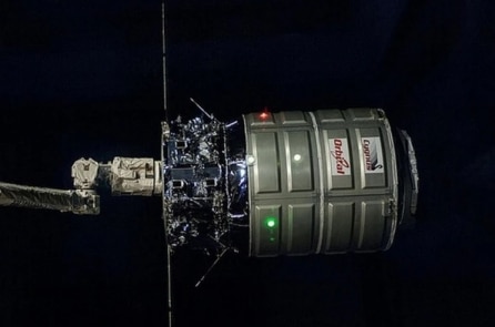 Tàu không người lái Cygnus rời Trạm vũ trụ ISS