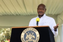 Xe buýt Uganda đâm xe tải rồi bốc cháy; ít nhất 46 người chết; nhiều người bị thương